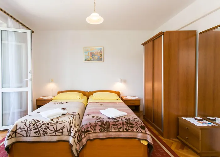 Pensionat Bridge View 3*